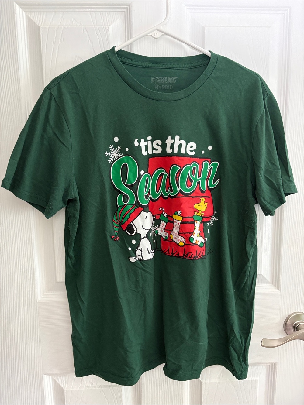 Peanuts Green 'Tis The Season Snoopy & Woodstock Holiday Tee